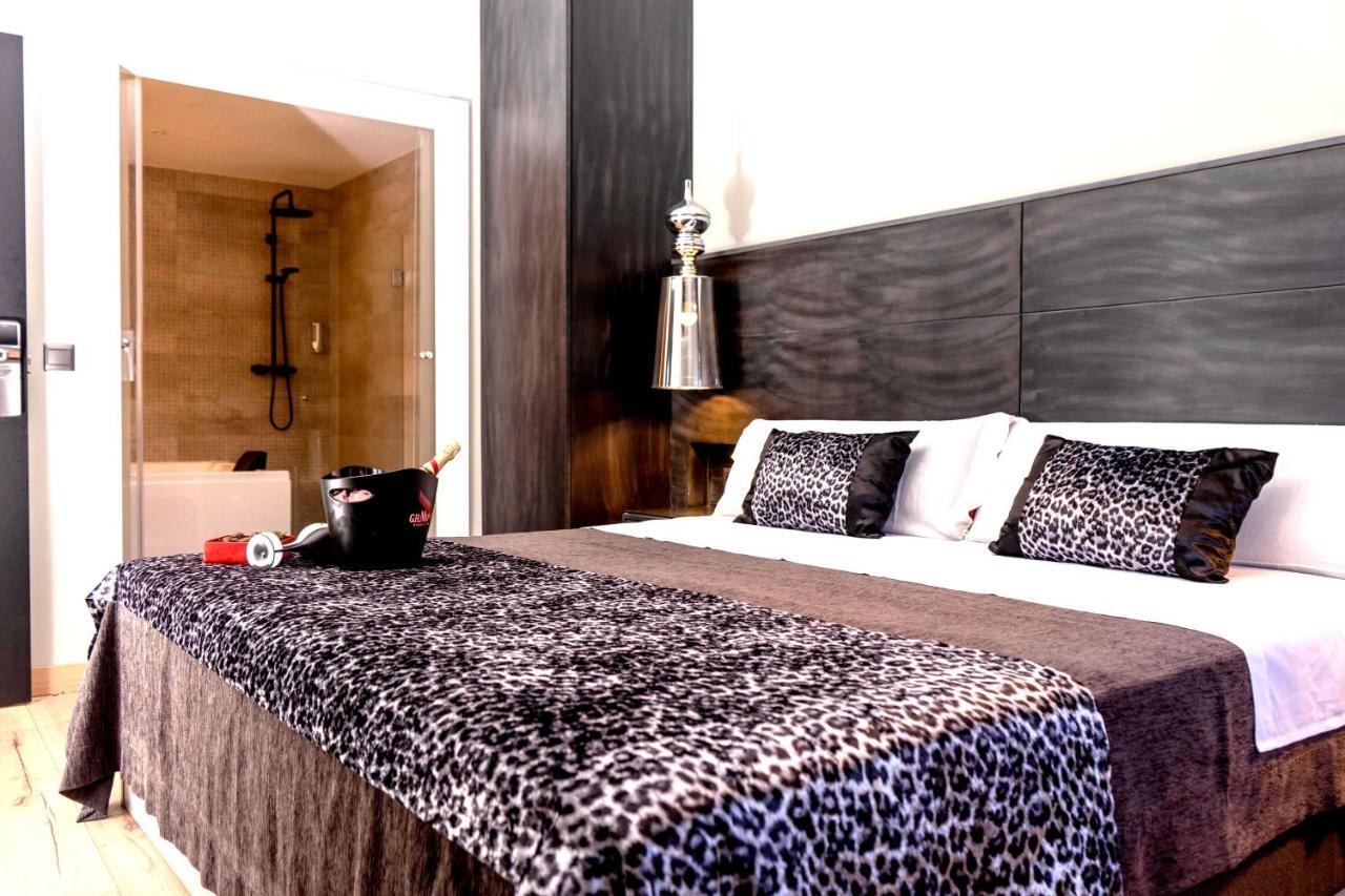 Daos Suites & Terrace Marbella Dış mekan fotoğraf