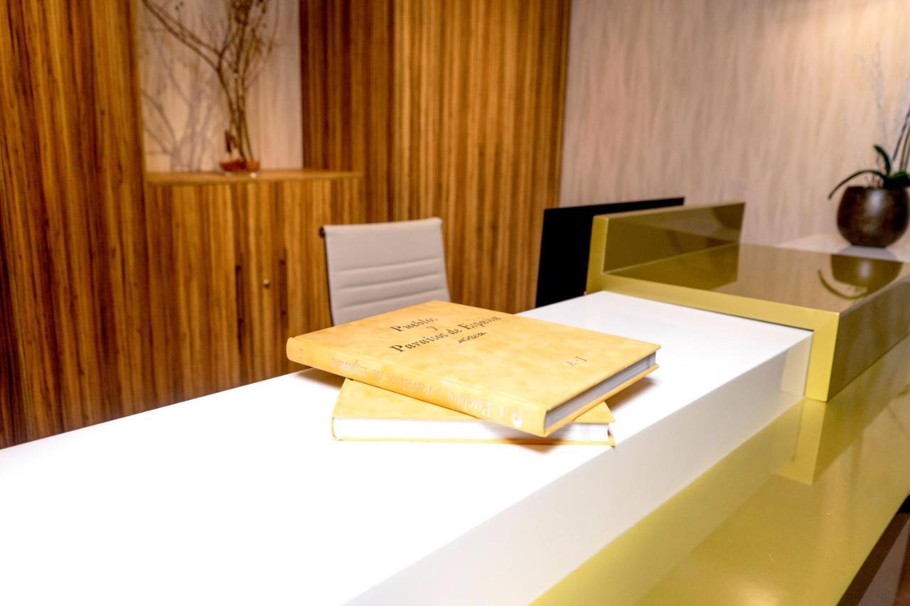Daos Suites & Terrace Marbella Dış mekan fotoğraf