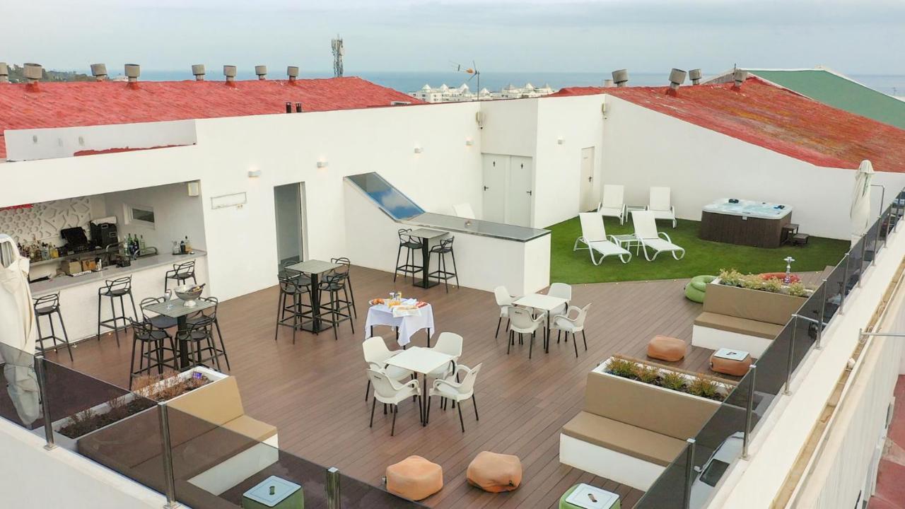 Daos Suites & Terrace Marbella Dış mekan fotoğraf