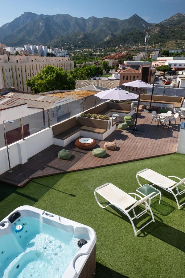 Daos Suites & Terrace Marbella Dış mekan fotoğraf