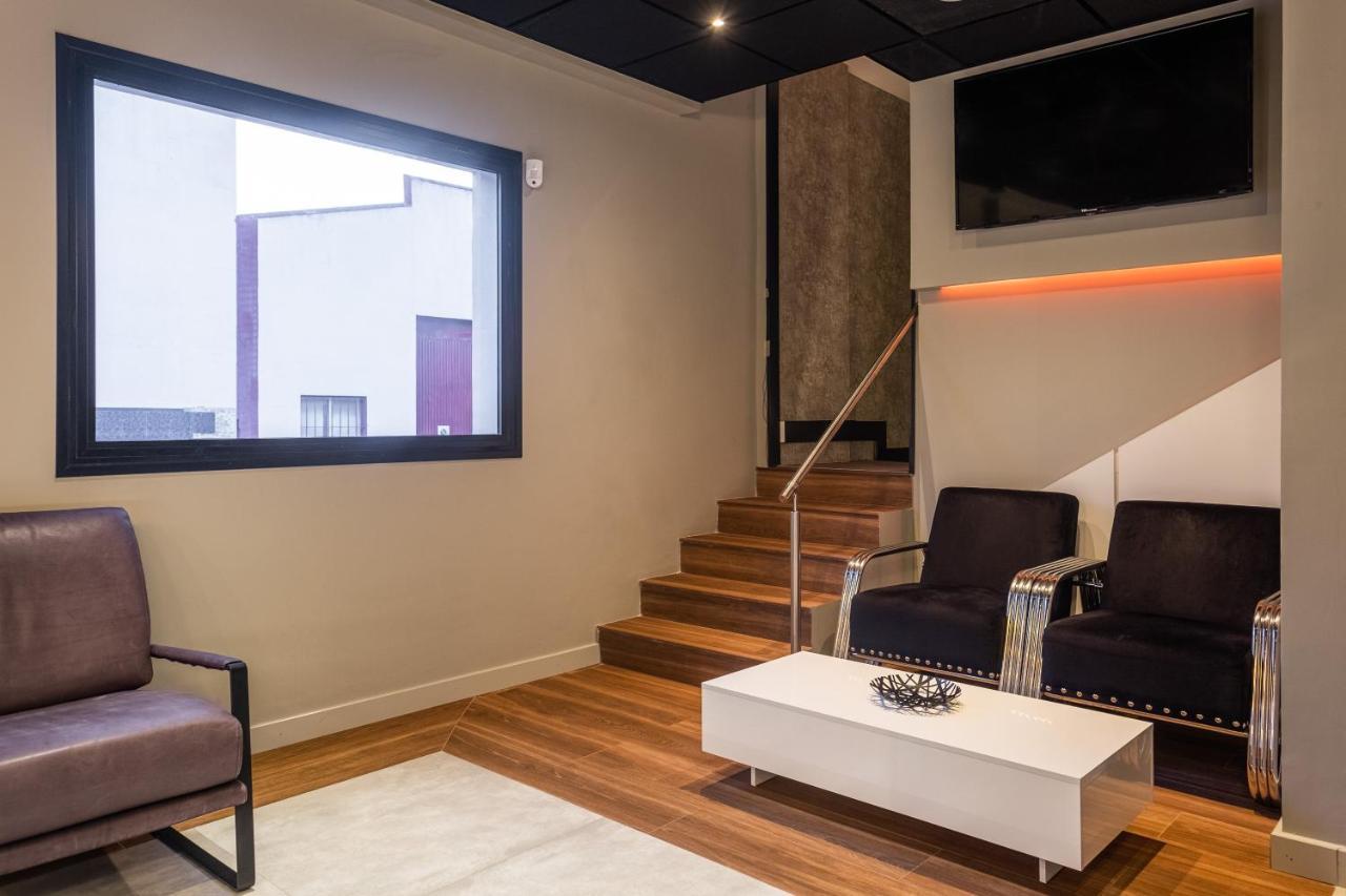 Daos Suites & Terrace Marbella Dış mekan fotoğraf