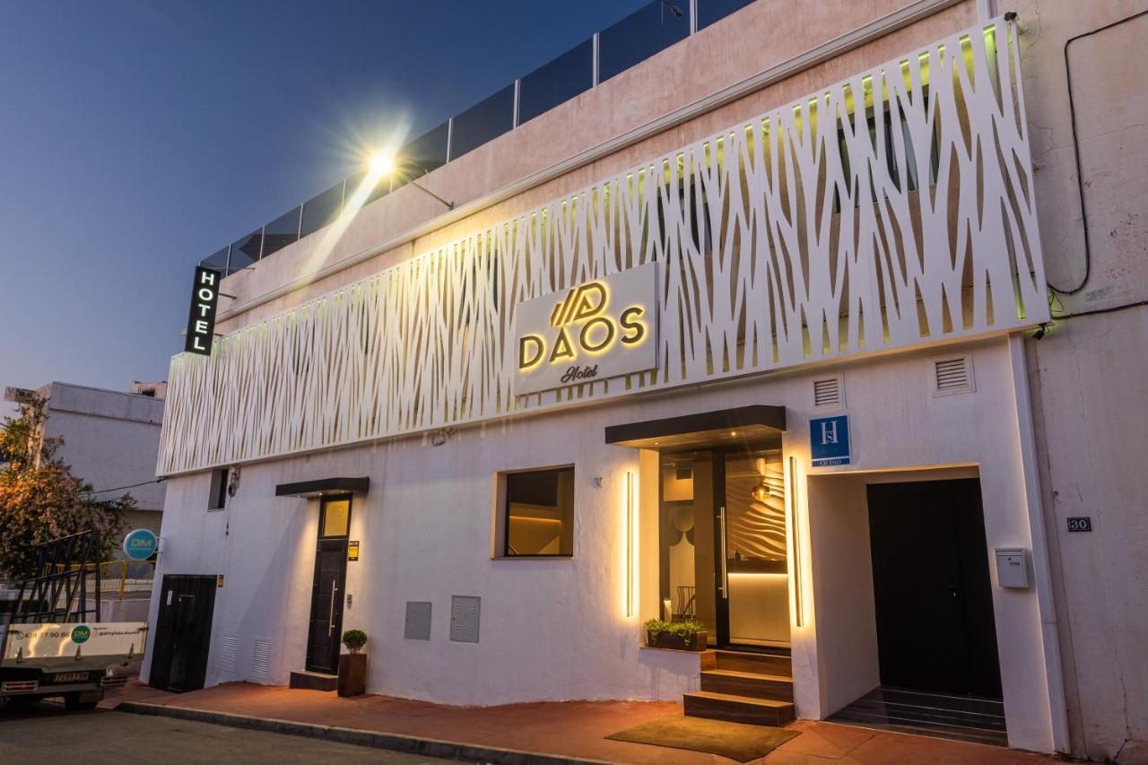 Daos Suites & Terrace Marbella Dış mekan fotoğraf