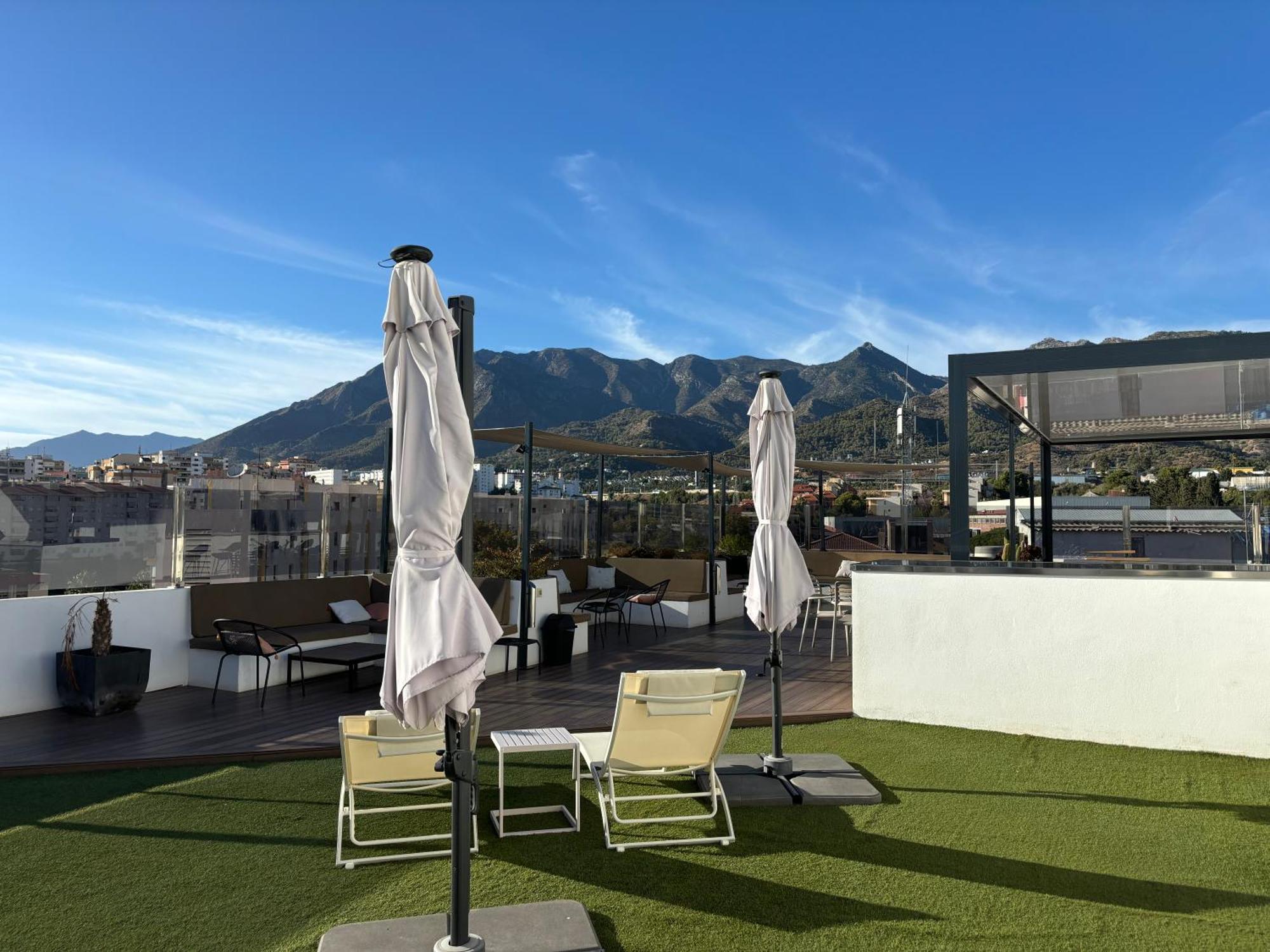 Daos Suites & Terrace Marbella Dış mekan fotoğraf
