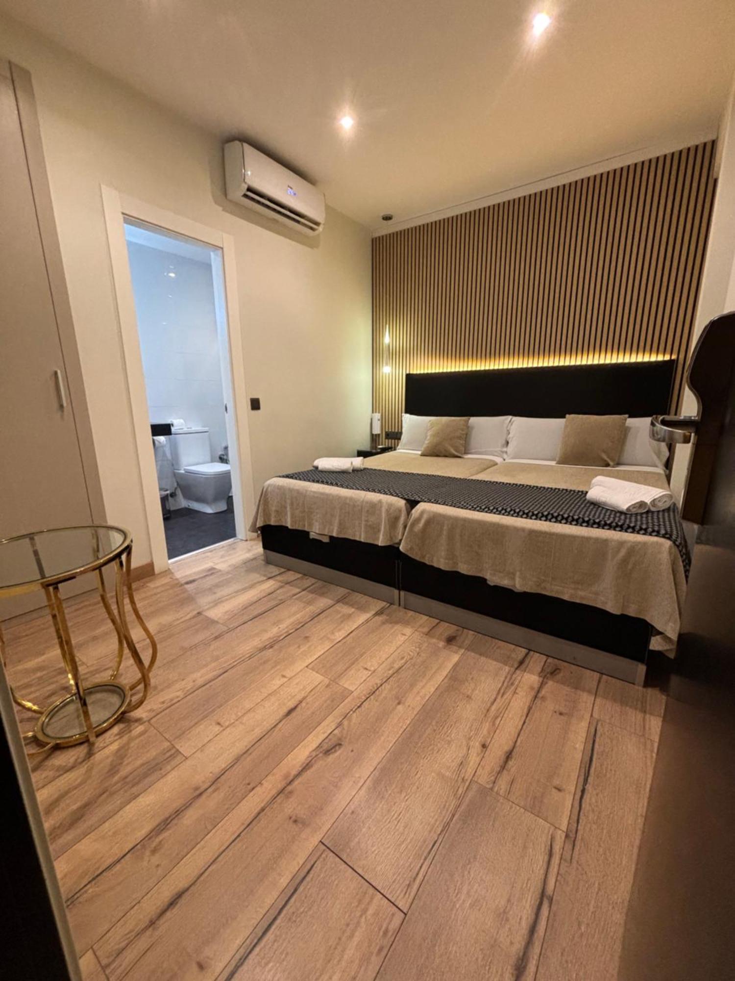 Daos Suites & Terrace Marbella Dış mekan fotoğraf
