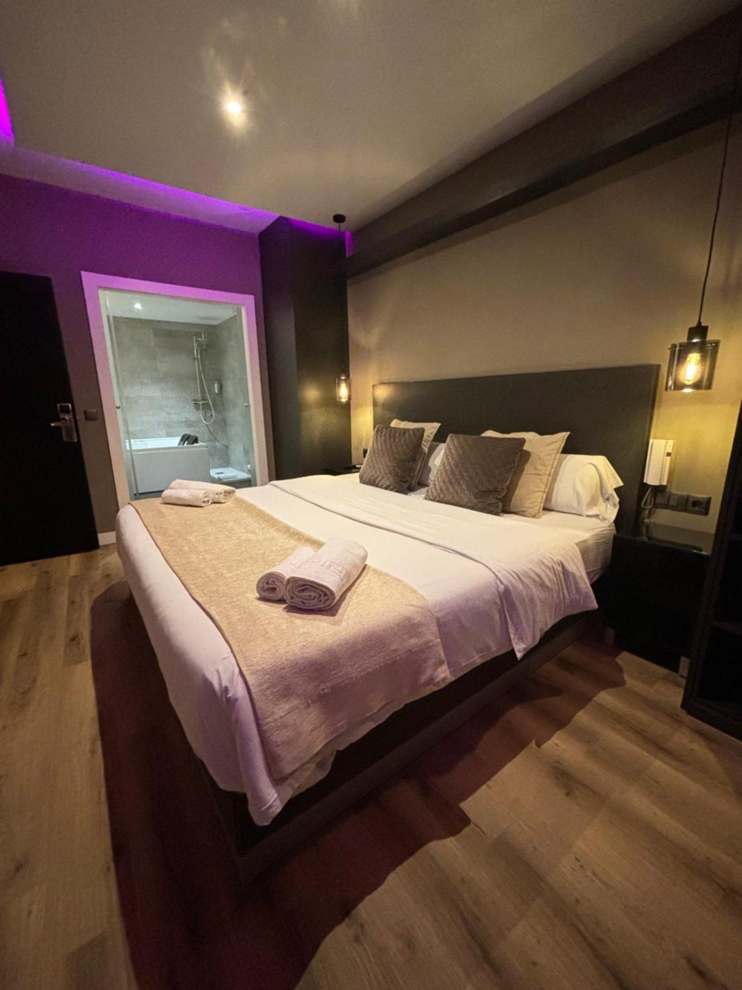 Daos Suites & Terrace Marbella Dış mekan fotoğraf